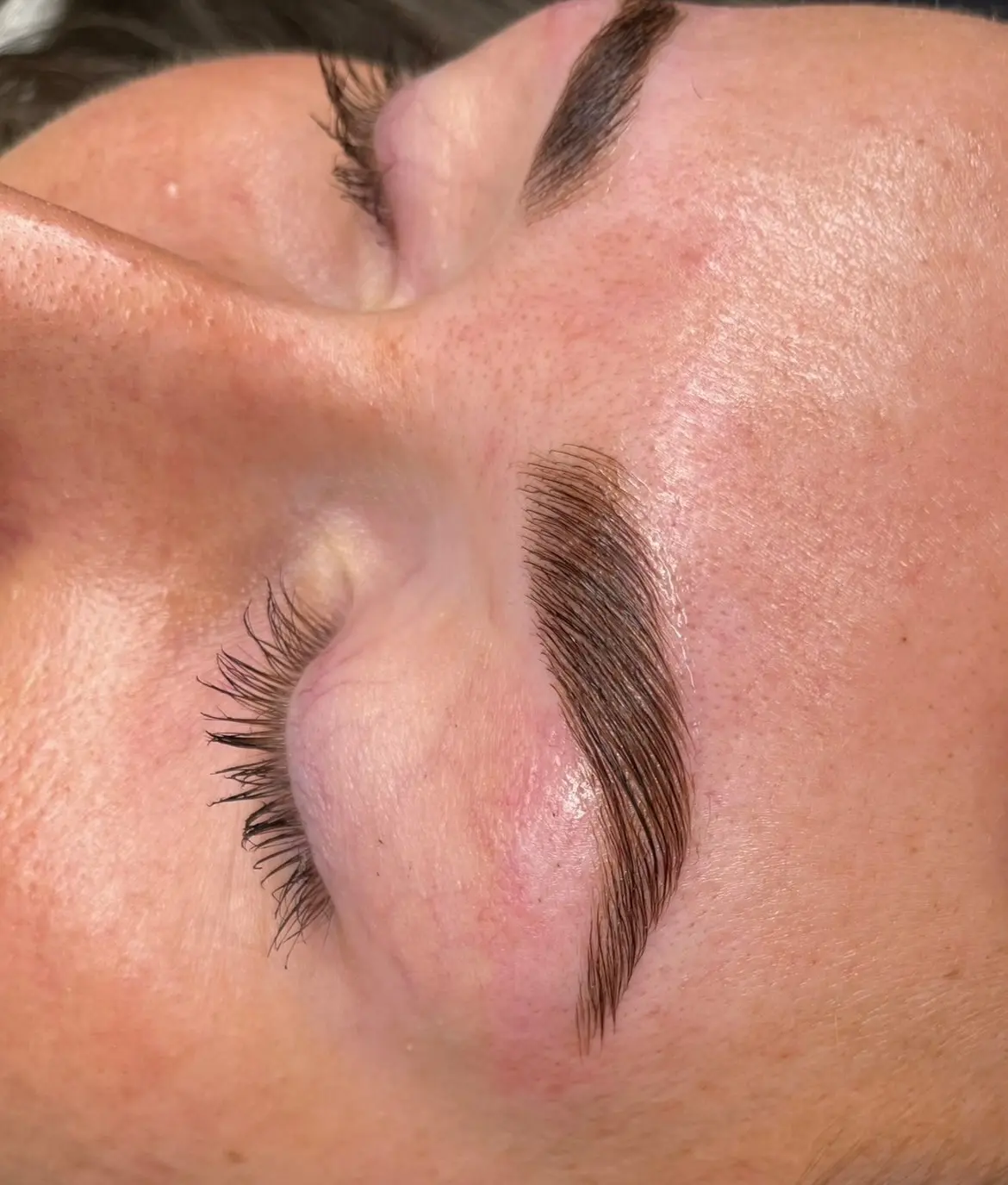 Sculpted brow with lash set